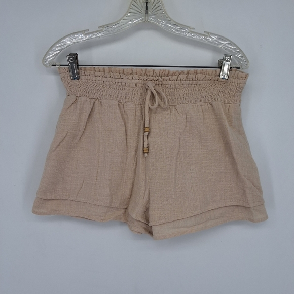URBAN Romantics Pants - URBAN ROMANTICS medium Women's Tan Casual Shorts